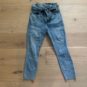 Abercrombie & Fitch Ultra High Rise Skinny Jean